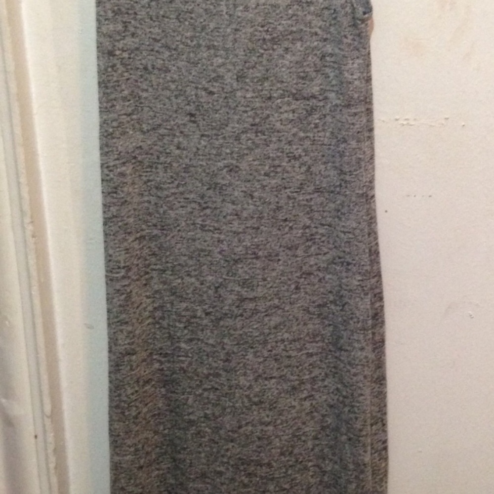 Olive and oak Heather midi dress in Medium - Picture 5 of 5